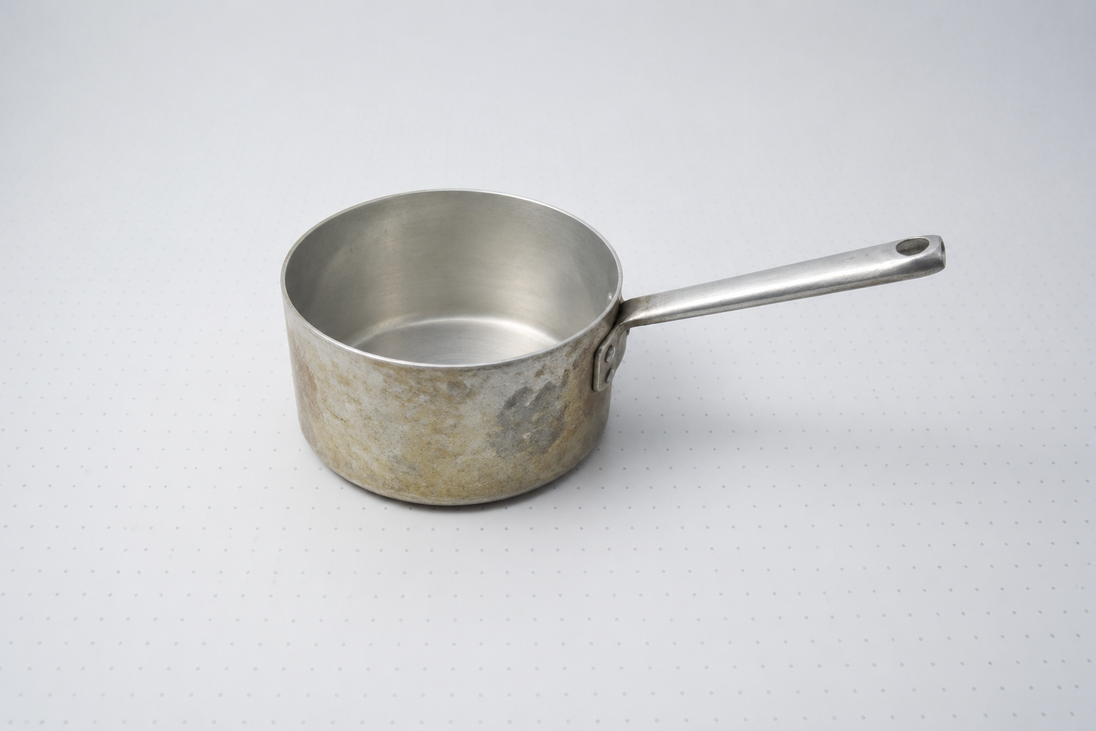 Aluminum saucepan